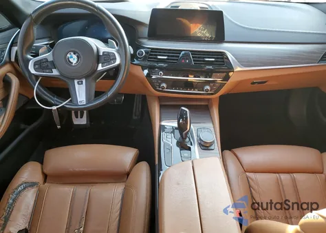 2019 BMW M550Xi z USA, uszkodzony, nr VIN WBAJB9C51KB464929